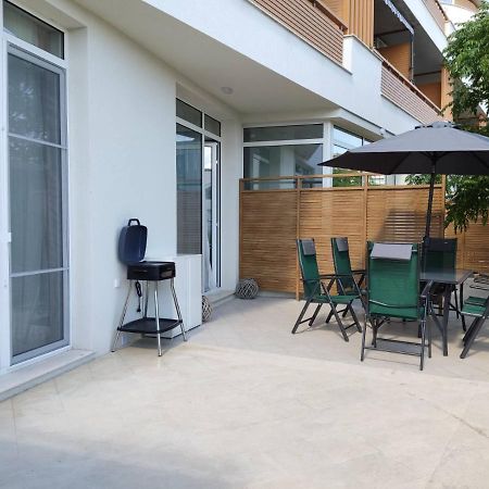 Las Brisas Garden Apartment Burgas Esterno foto