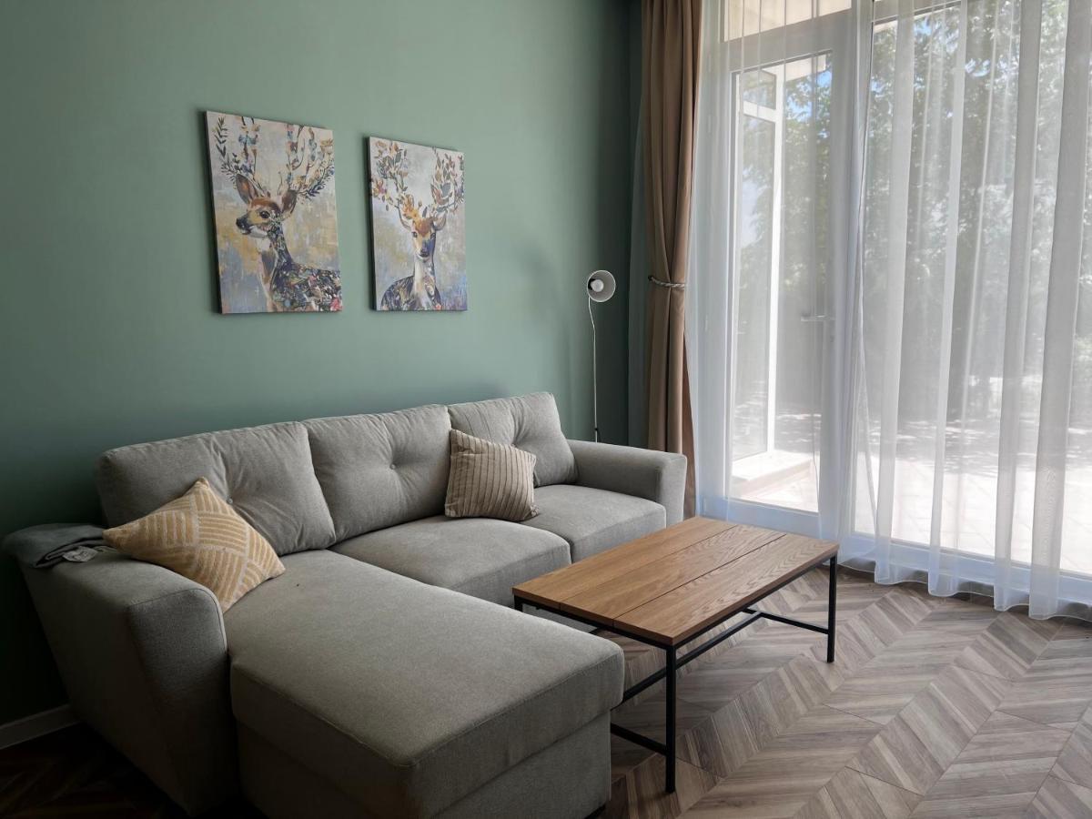 Las Brisas Garden Apartment Burgas Esterno foto