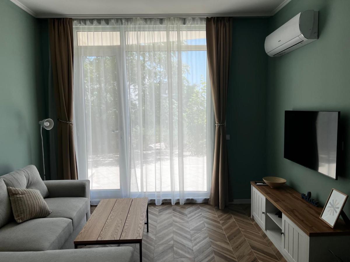 Las Brisas Garden Apartment Burgas Esterno foto