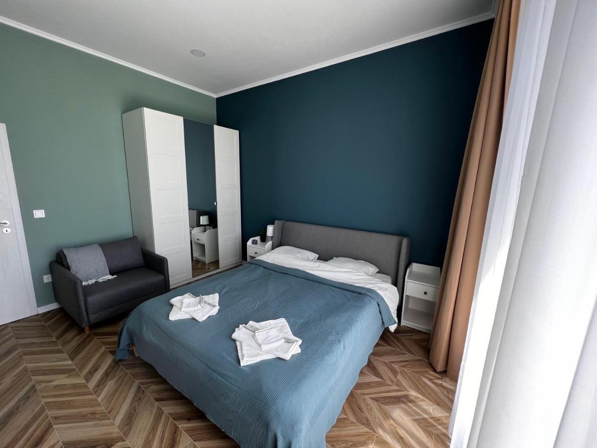Las Brisas Garden Apartment Burgas Esterno foto
